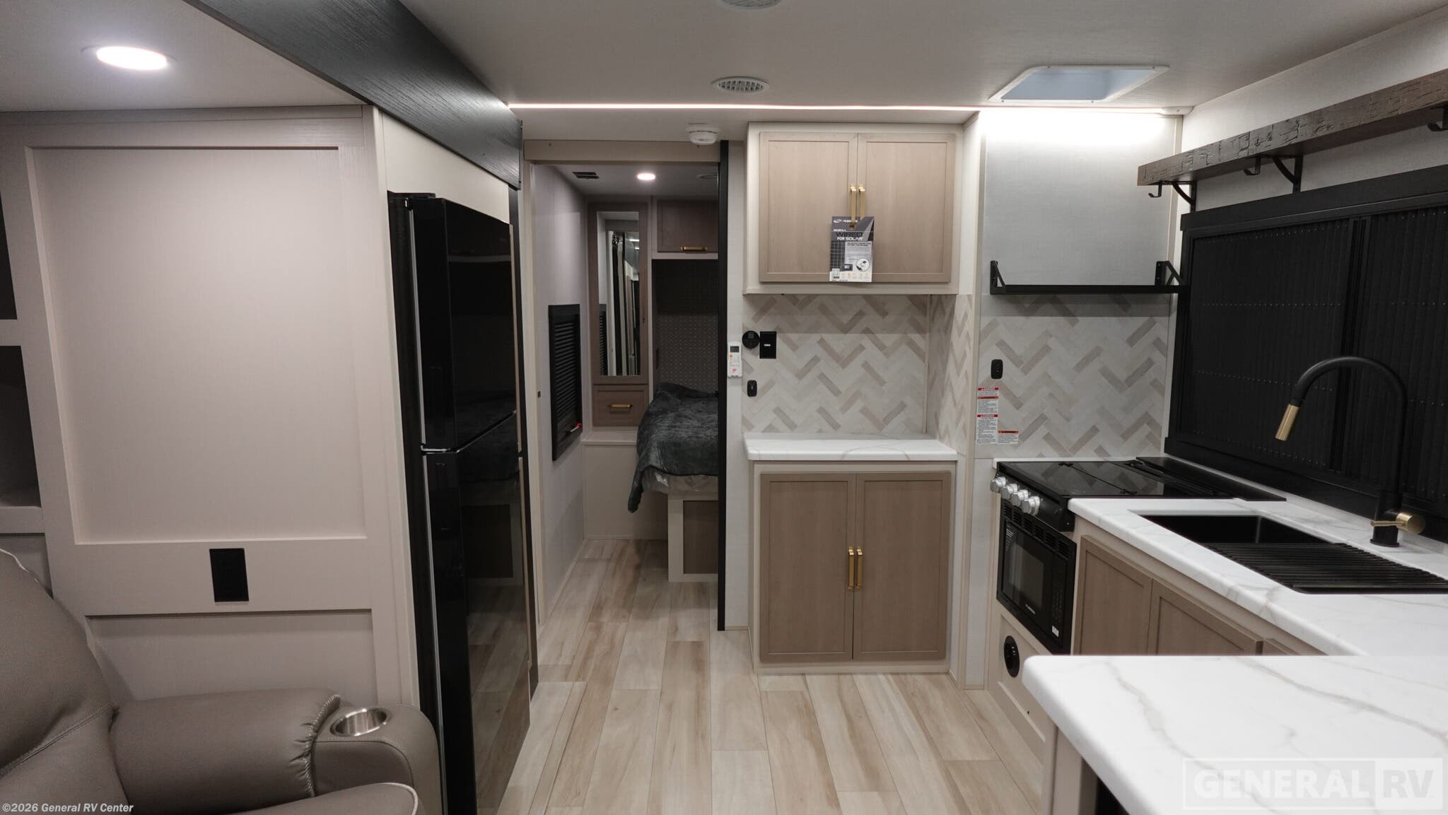 New 2026 Forest River SALEM-HEM 24RBHL available in Fort Myers, Florida