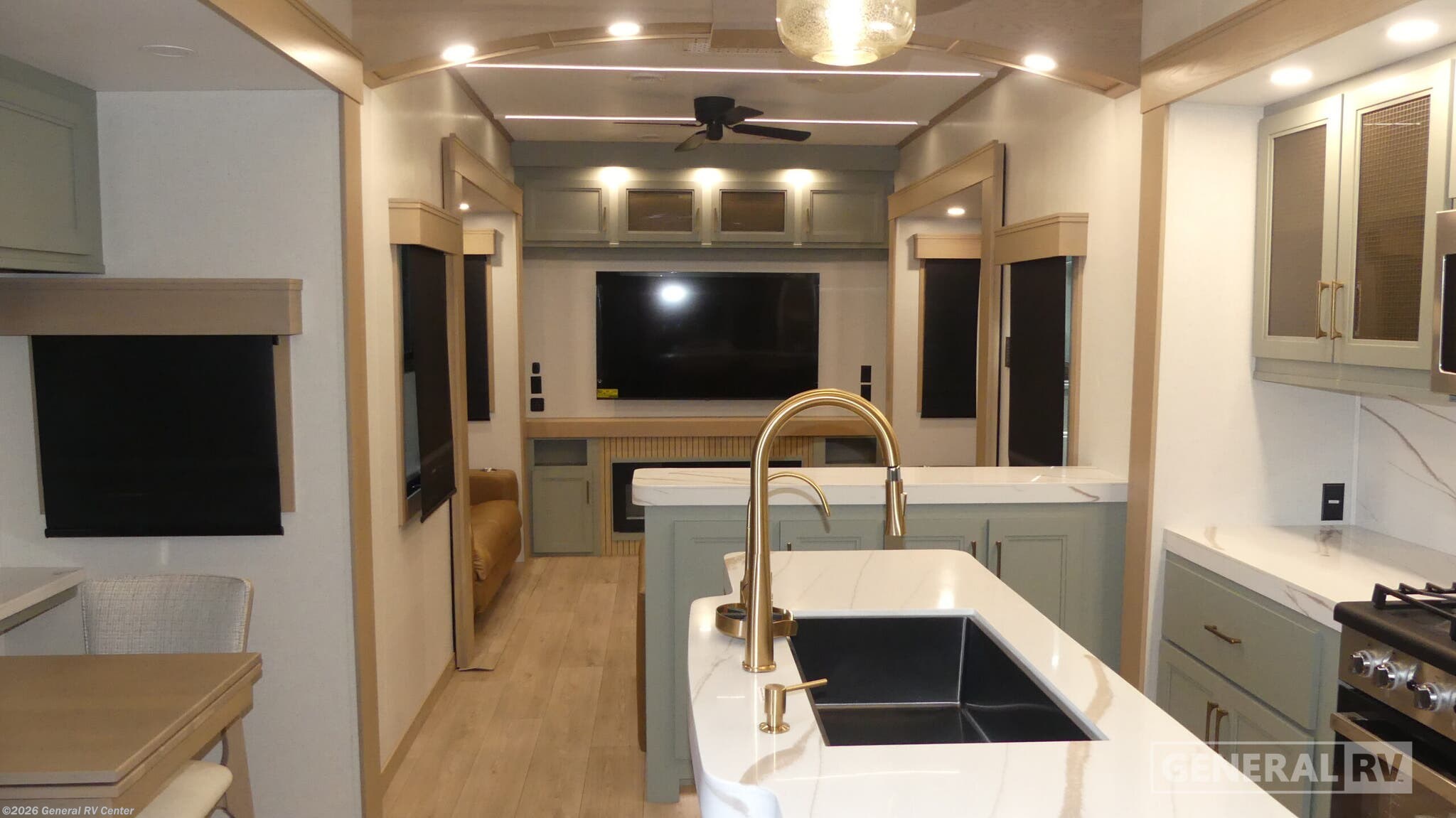 2026 CrossRoads Redwood 415RD - New Fifth Wheel For Sale by General RV Center in Fort Myers, Florida