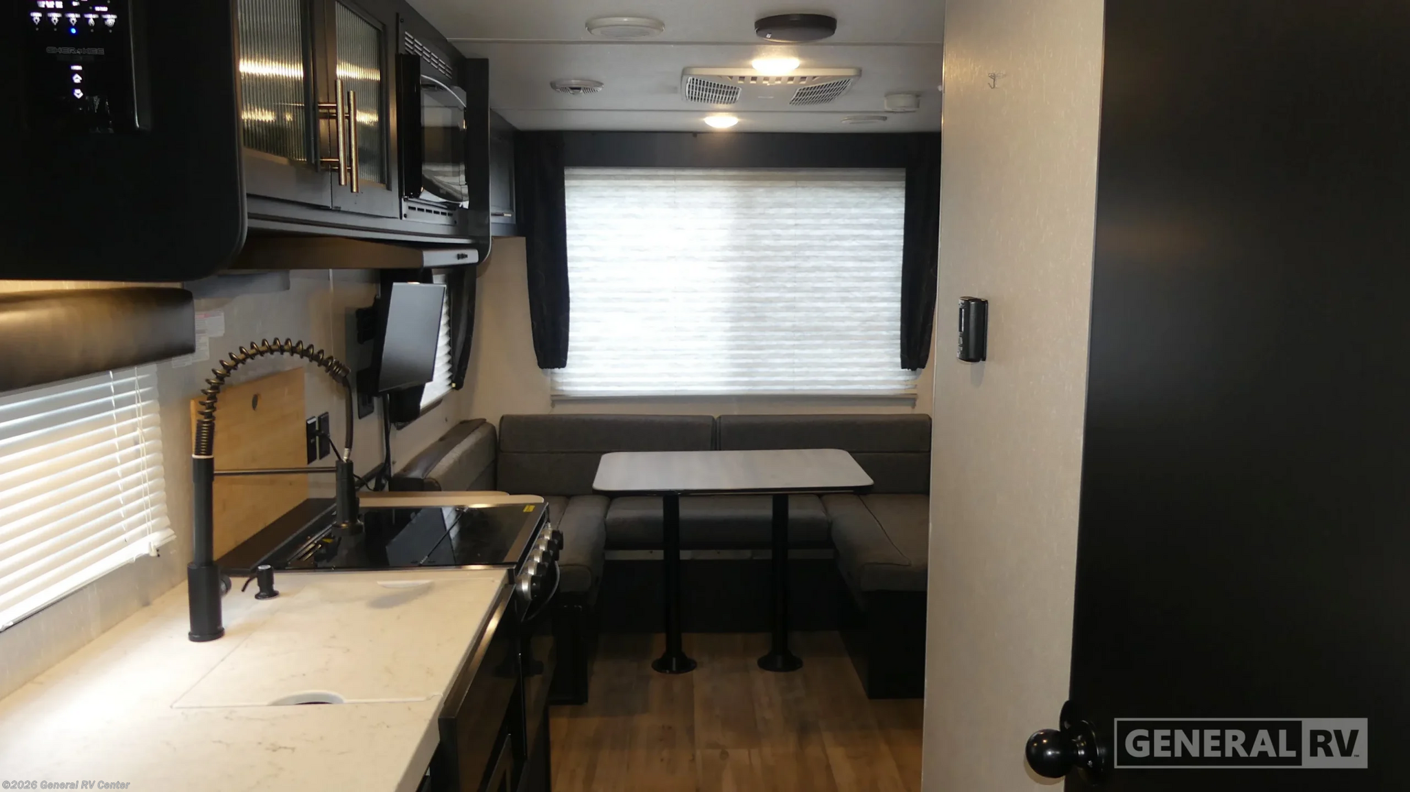 2022 Forest River Cherokee Grey Wolf 20RDSE - Used Travel Trailer For Sale by General RV Center in Fort Myers, Florida
