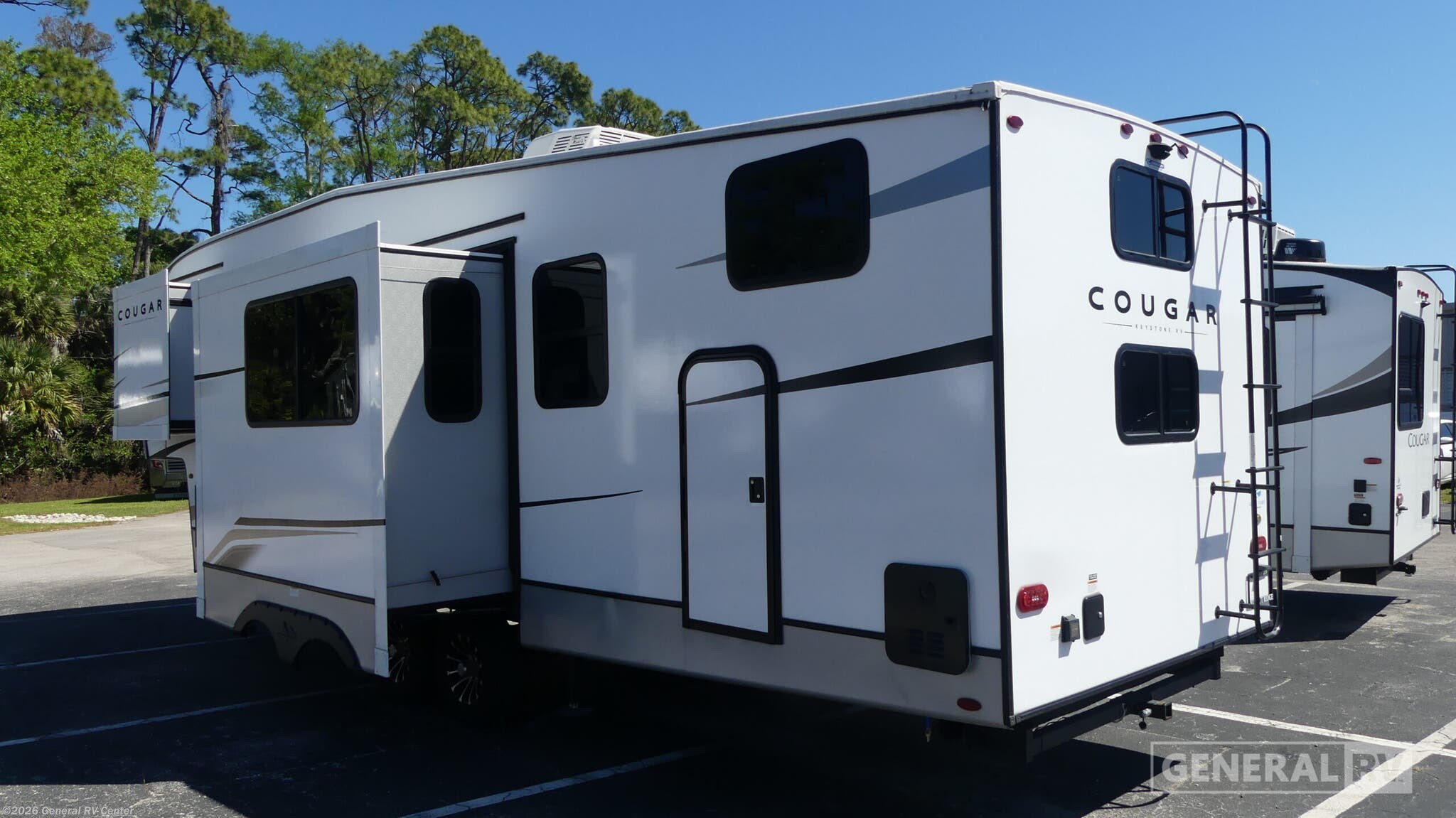 2023 Cougar Half-Ton 29BHL by Keystone from General RV Center in Fort Myers, Florida