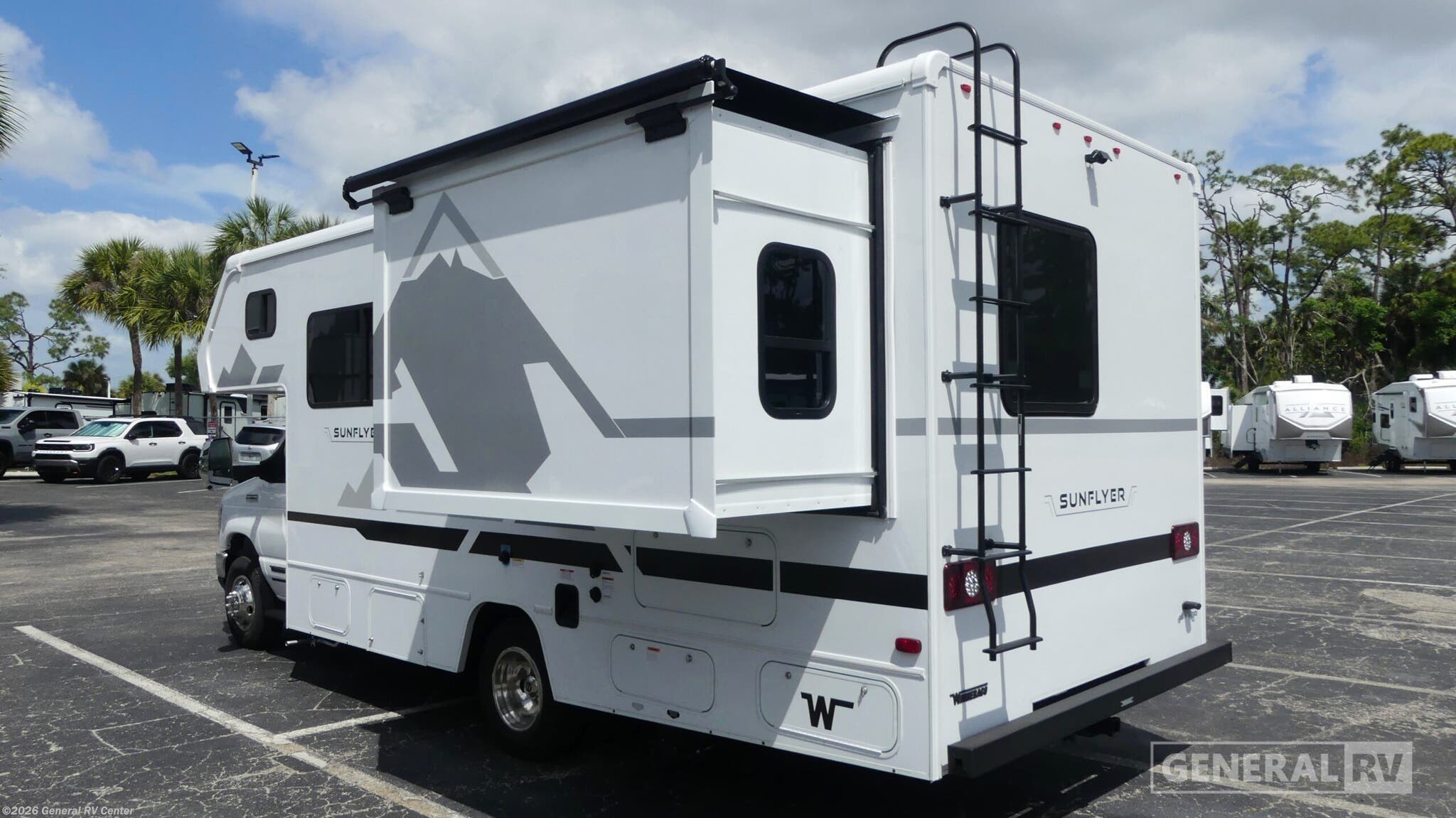 2027 Sunflyer 22RS by Winnebago from General RV Center in Fort Myers, Florida