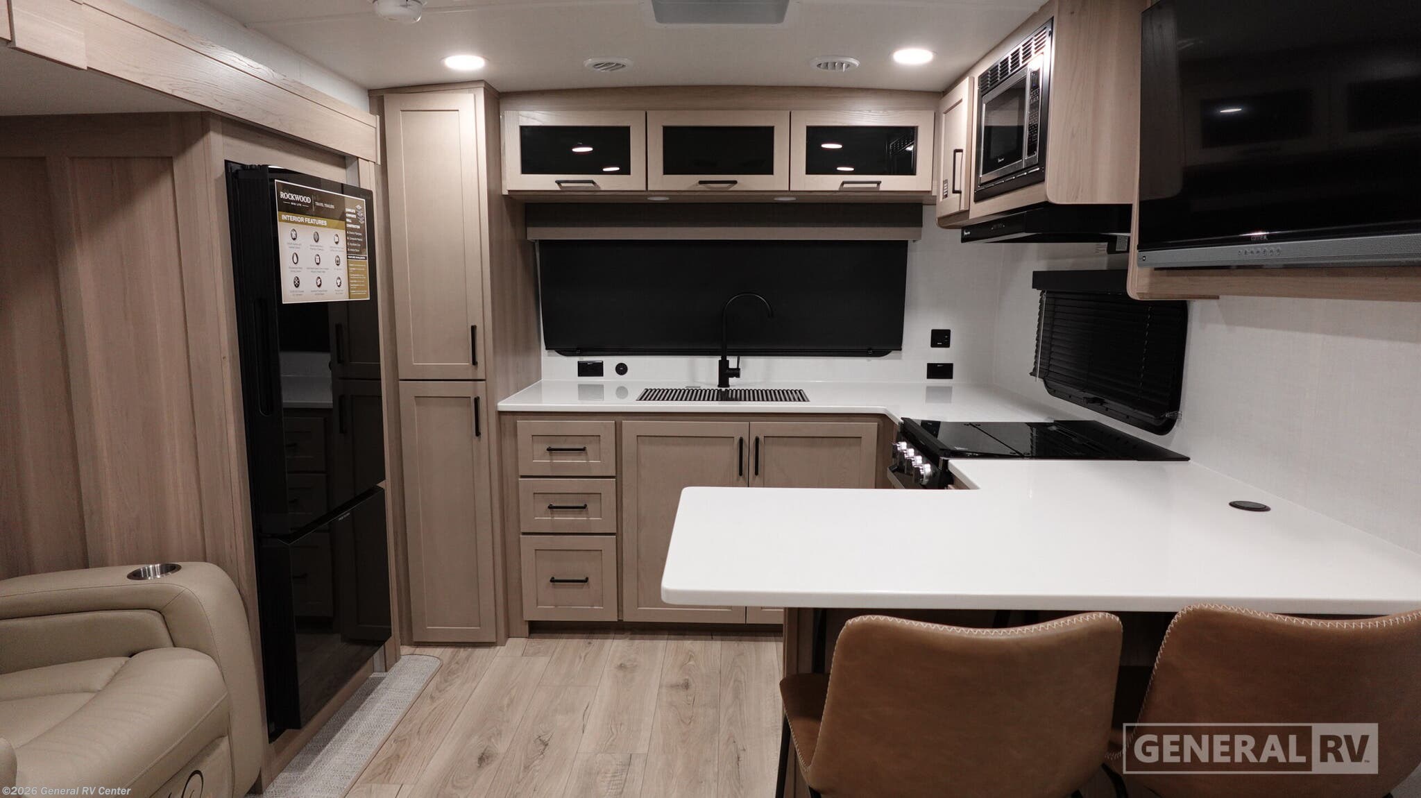 2026 Forest River Rockwood Mini Lite 2523MBR - New Travel Trailer For Sale by General RV Center in Fort Myers, Florida