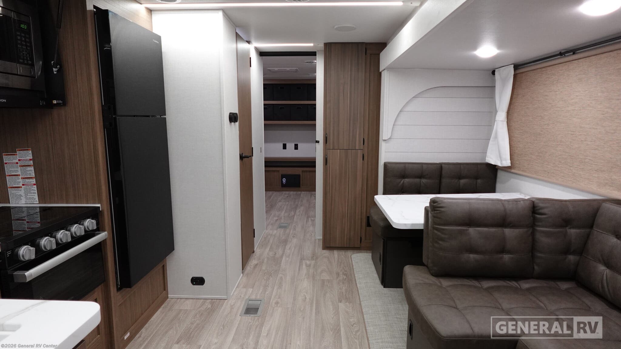 2026 Forest River Salem 31KQBTS - New Travel Trailer For Sale by General RV Center in Fort Myers, Florida