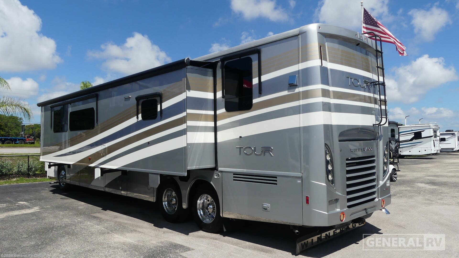 2017 Tour 42QD by Winnebago from General RV Center in Fort Myers, Florida