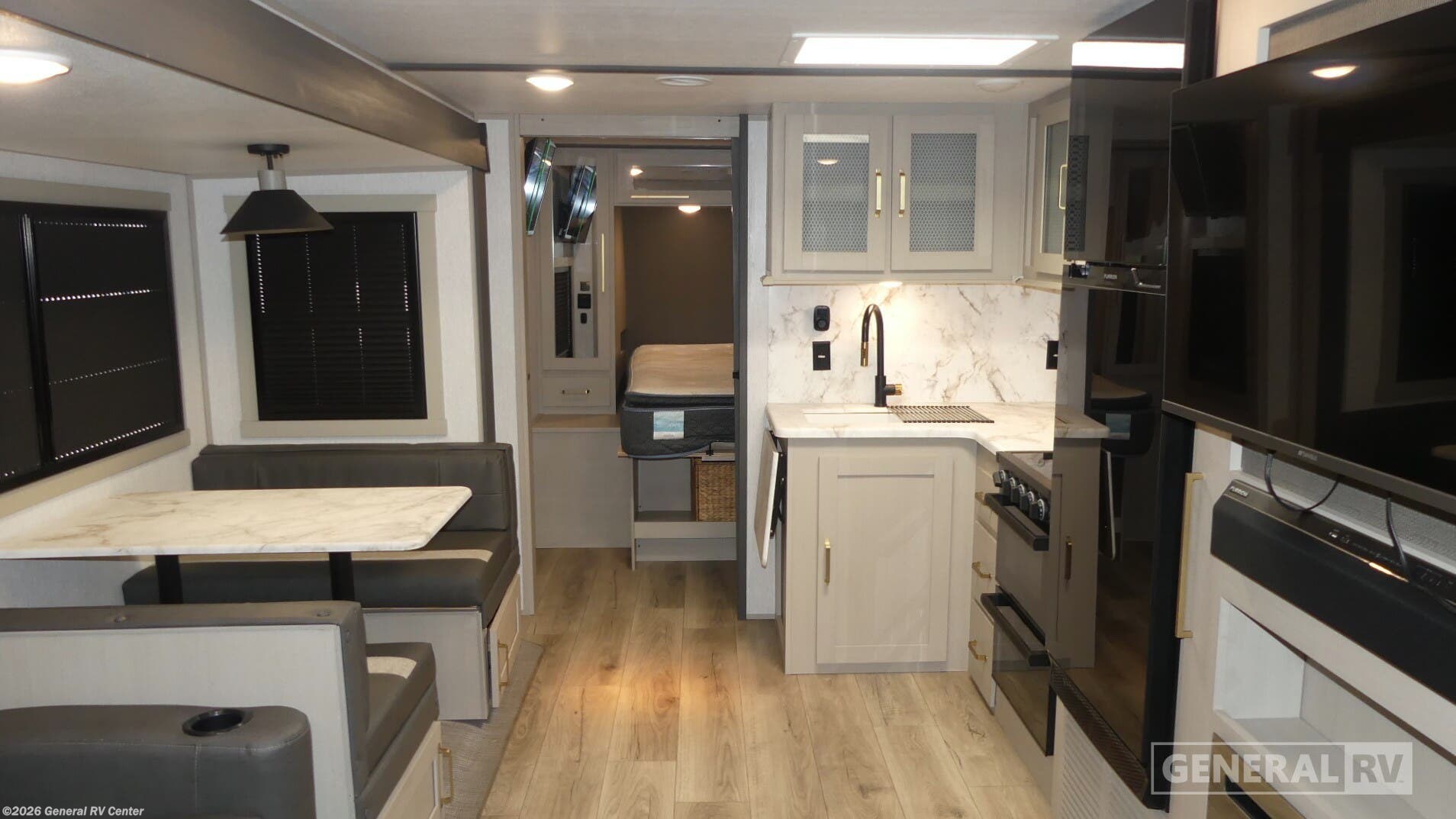 Used 2024 Forest River Salem Hemisphere 25RBHL available in Fort Myers, Florida