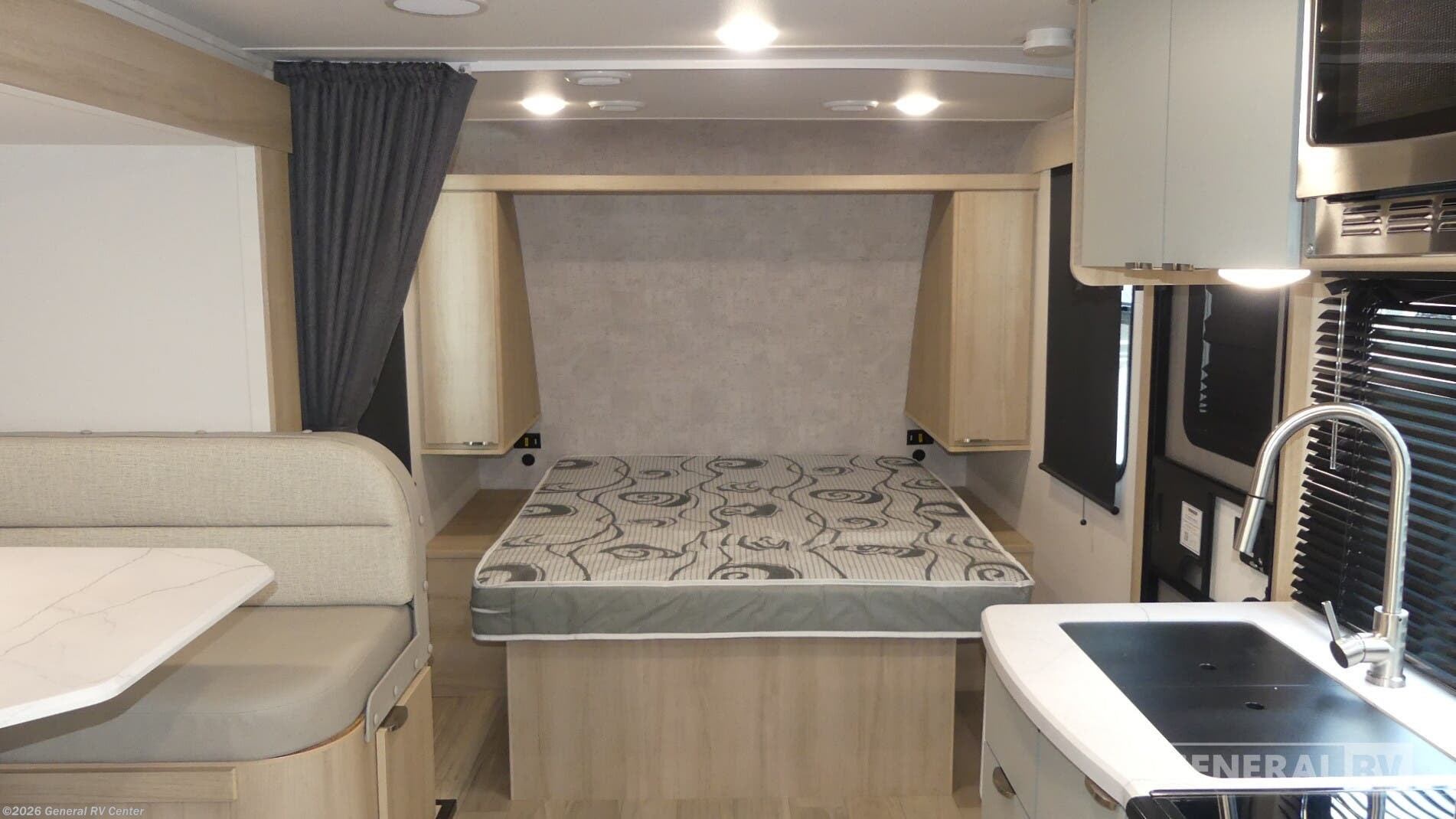 Used 2024 Winnebago Micro Minnie 2108FBS available in Fort Myers, Florida