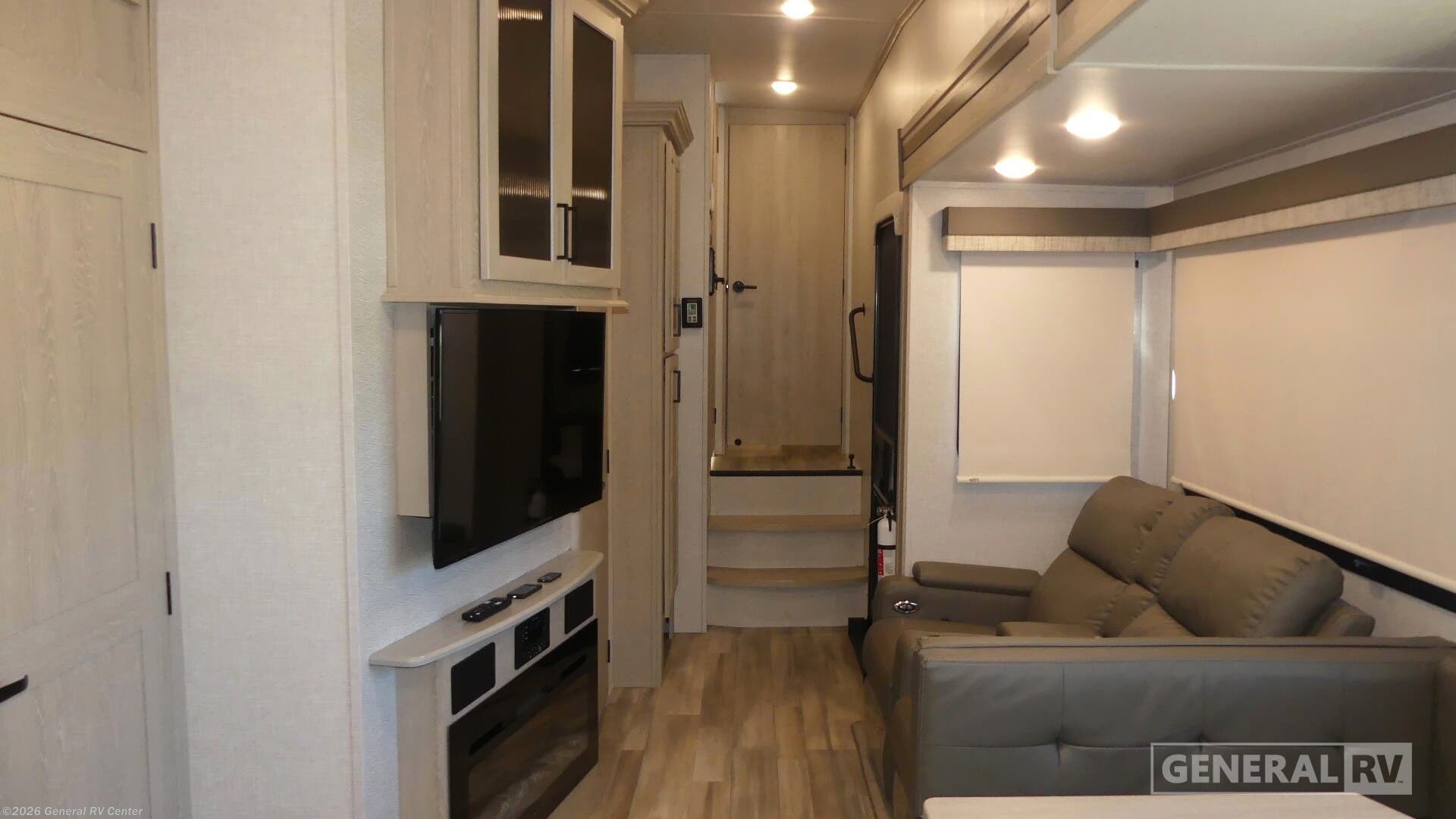 Used 2022 Forest River Flagstaff Super Lite 528MBS available in Fort Myers, Florida