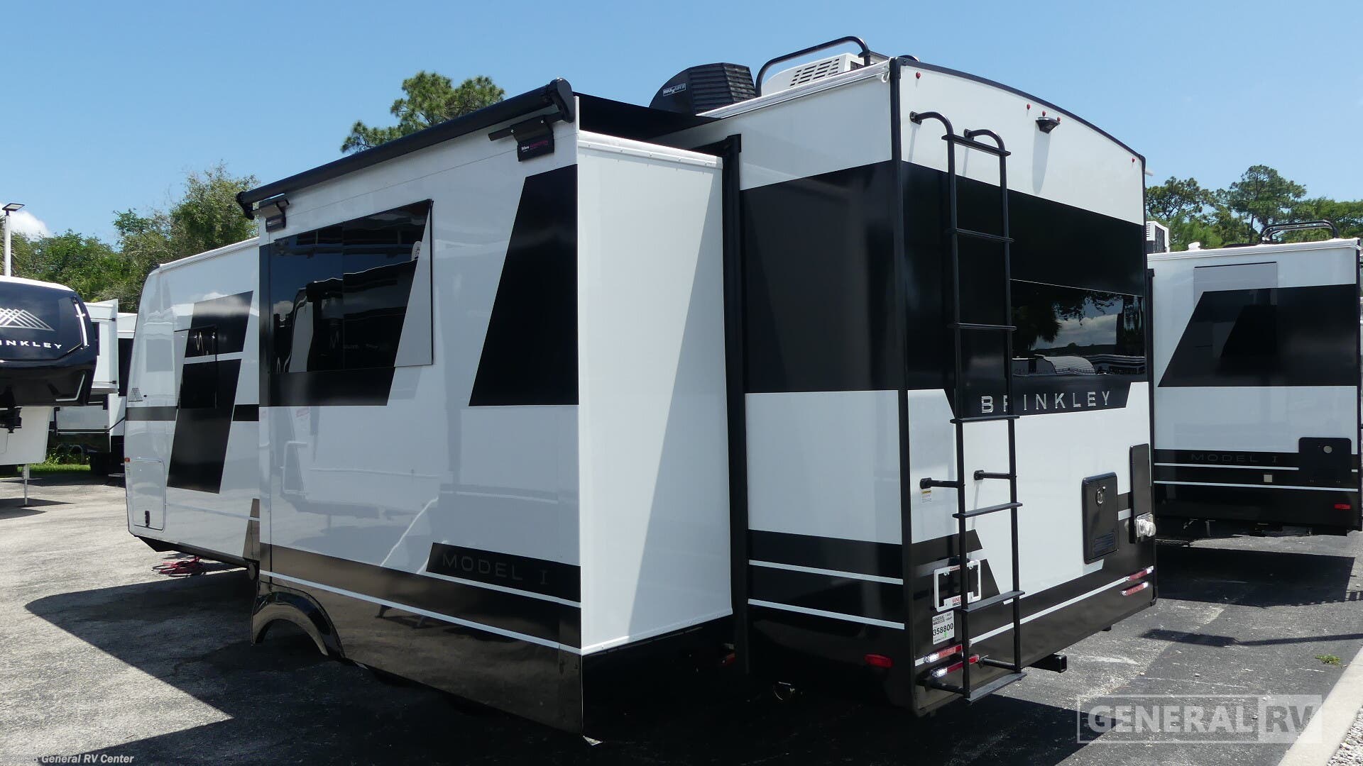 2025 Model I 275 by Brinkley RV from General RV Center in Fort Myers, Florida