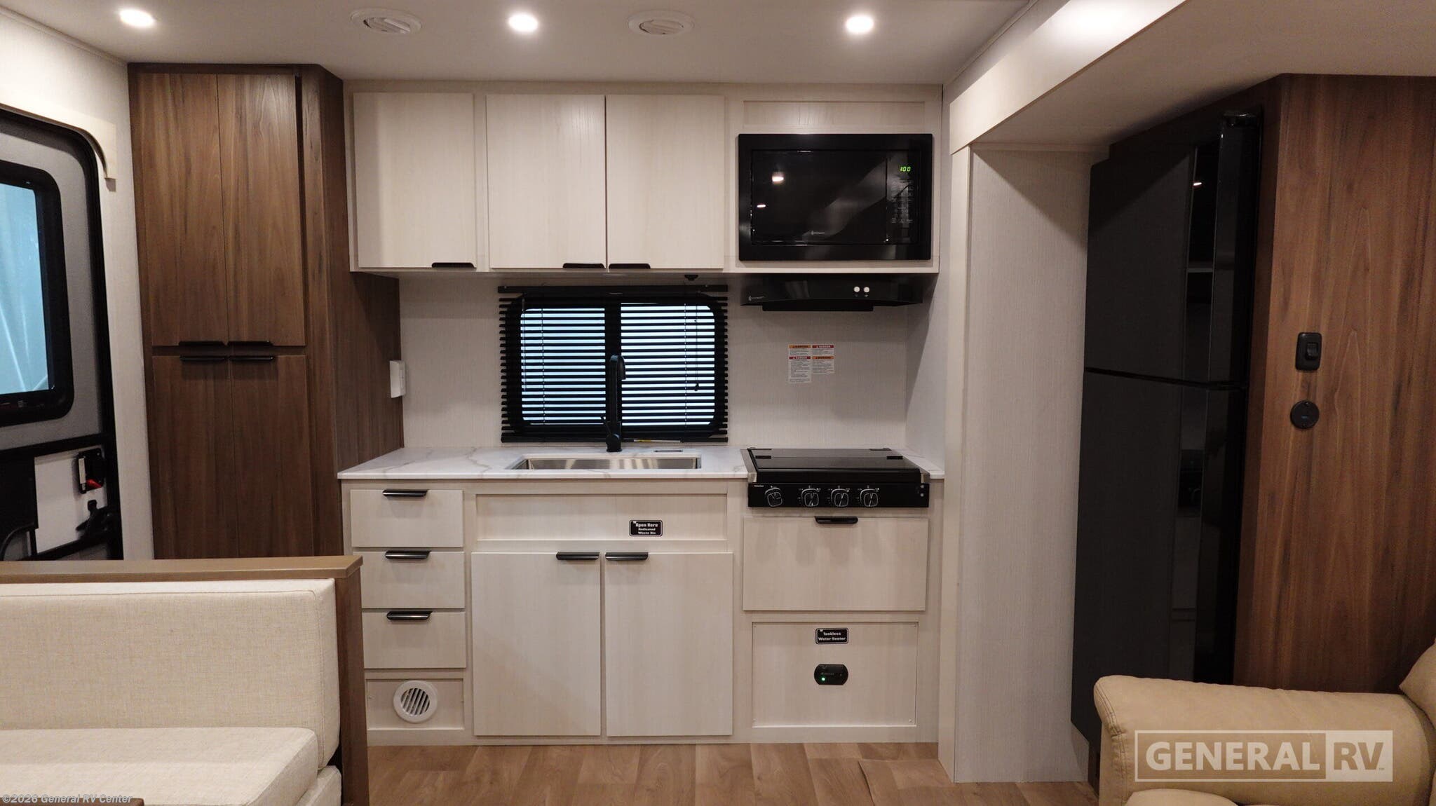 2026 Winnebago Access 25RK - New Travel Trailer For Sale by General RV Center in Fort Myers, Florida