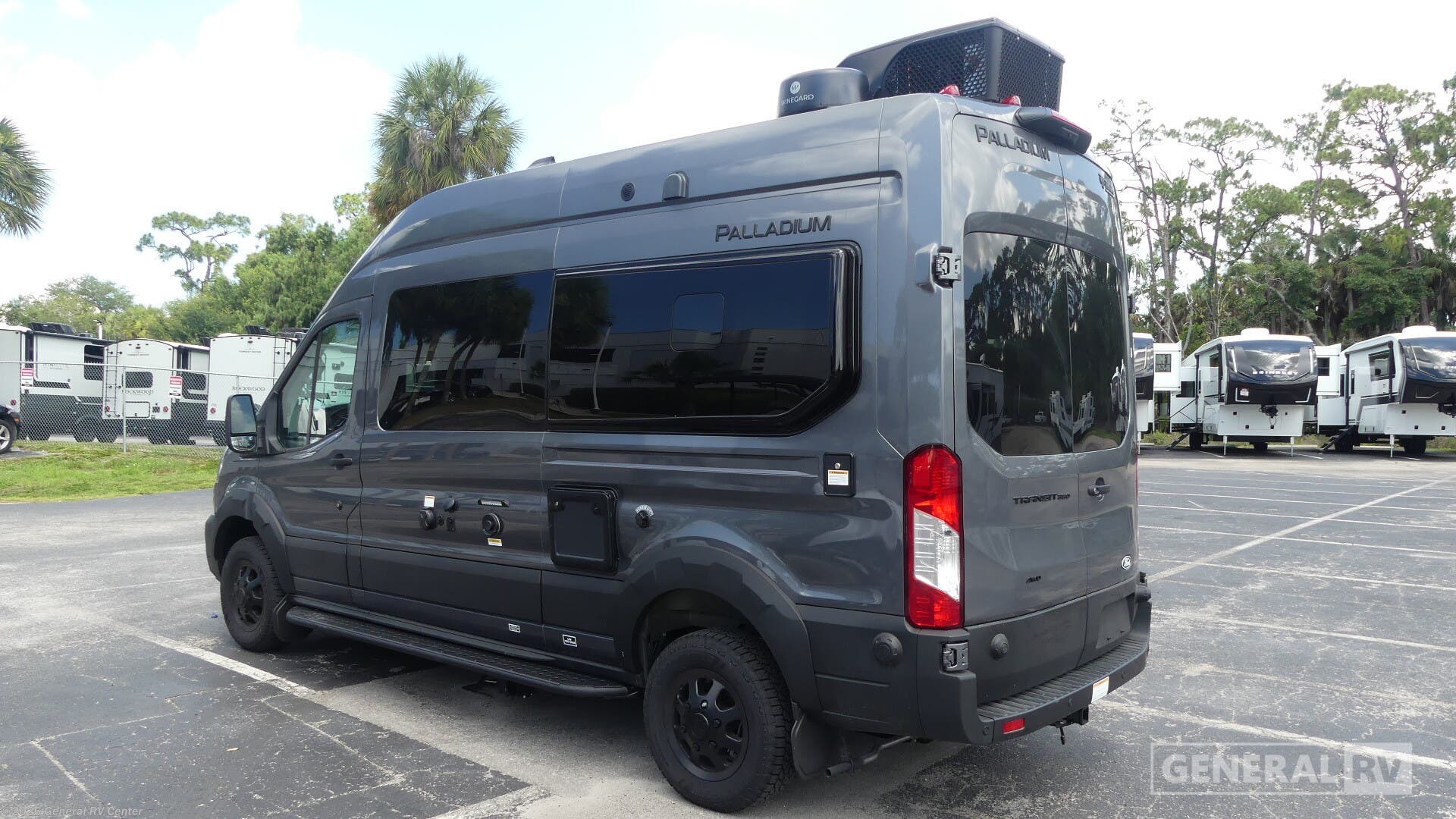 2027 Palladium 1920 by Thor Motor Coach from General RV Center in Fort Myers, Florida