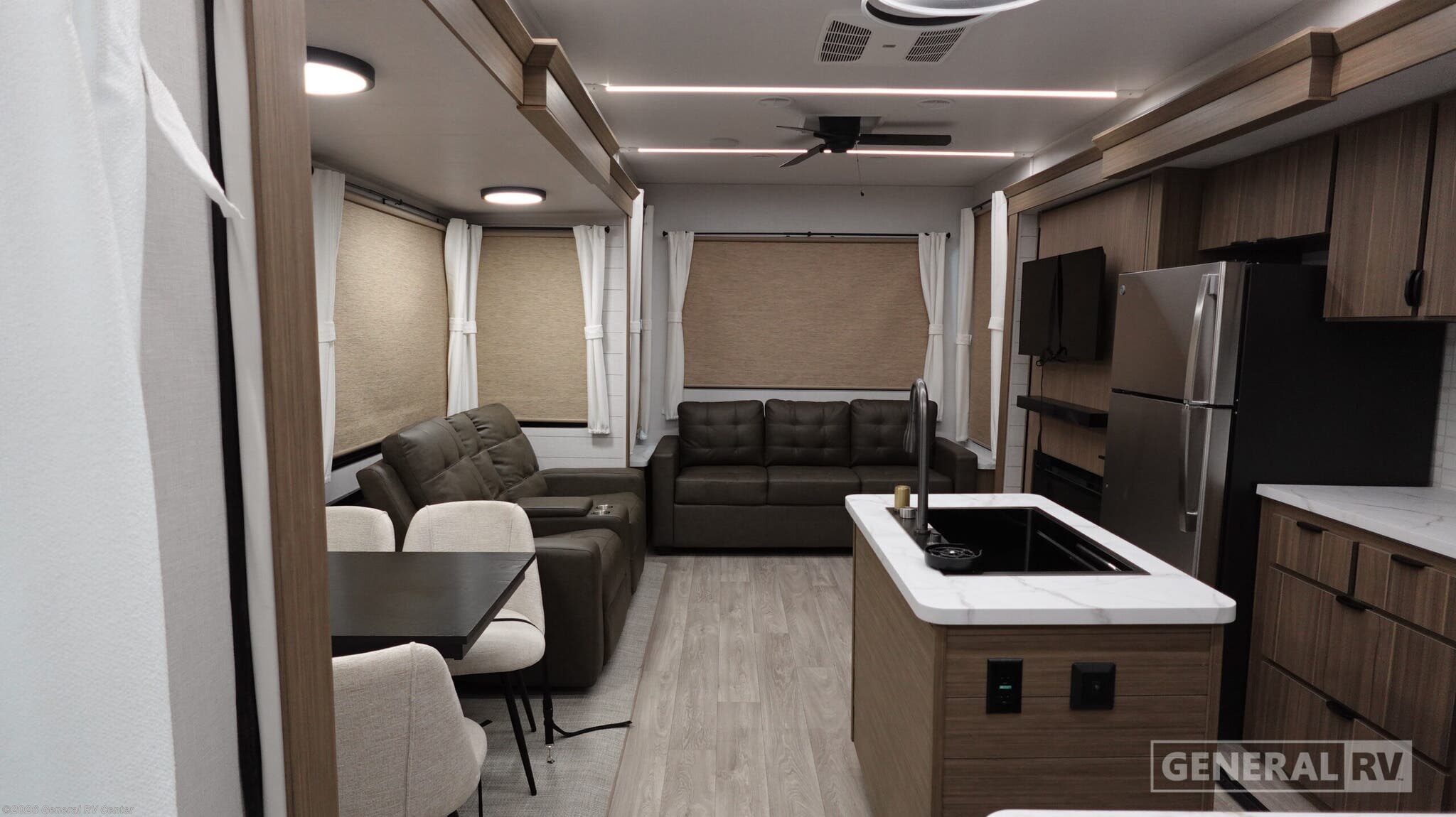 2027 Forest River Salem Villa 40RLB - New Destination Trailer For Sale by General RV Center in Fort Myers, Florida