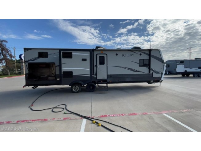 2017 Volante RTZ33BH by CrossRoads from RV Depot in Cleburne , Texas