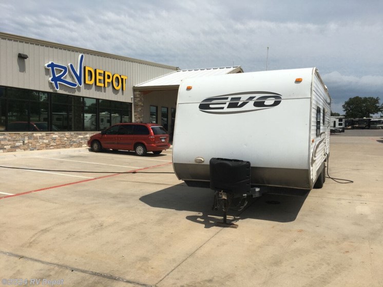 Used 2013 Forest River EVO T1860 available in Cleburne, Texas
