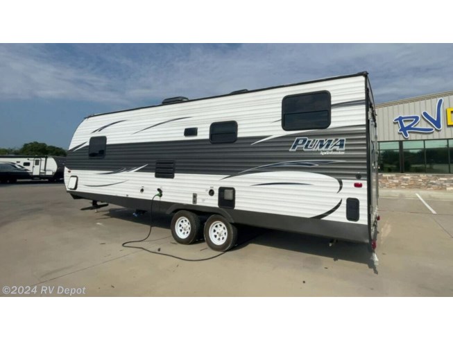 2016 Palomino Puma XLE CANYON CAT 25FBC - Used Toy Hauler For Sale by RV Depot in Cleburne , Texas