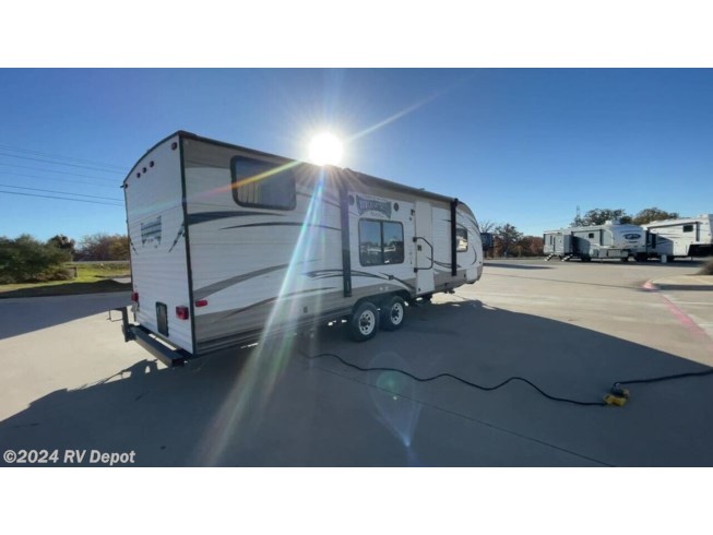 2016 Forest River Wildwood X-Lite 261BHXL - Used Travel Trailer For Sale by RV Depot in Cleburne , Texas