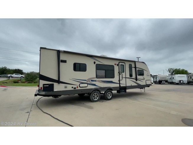 2015 Coachmen Freedom Express 305RKDS - Used Travel Trailer For Sale by RV Depot in Cleburne , Texas