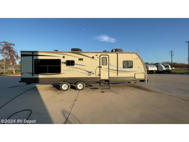 2013 Sunset Trail 30RE by CrossRoads from RV Depot in Cleburne , Texas