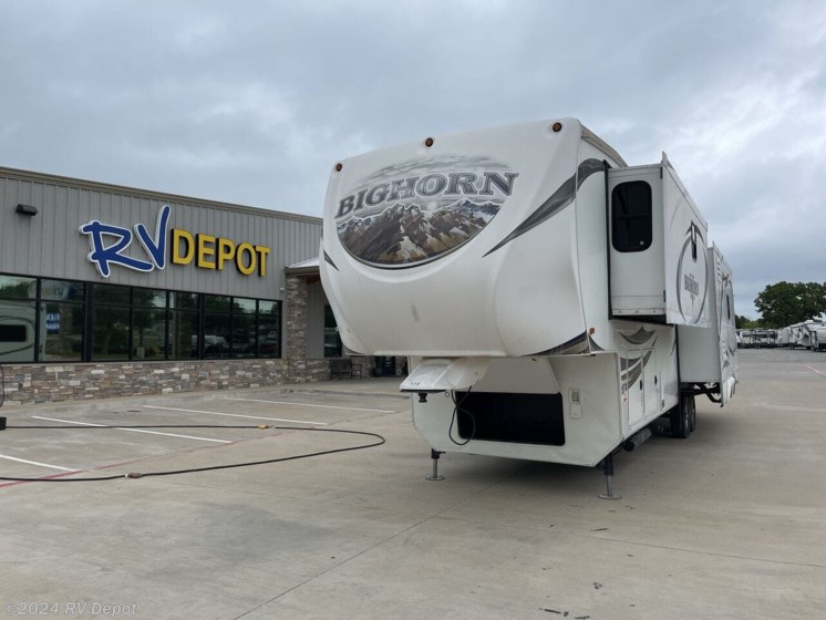 Used 2013 Heartland Bighorn 3585RL available in Cleburne, Texas
