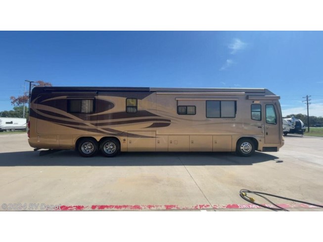2006 Signature COMMANDER by Monaco RV from RV Depot in Cleburne , Texas