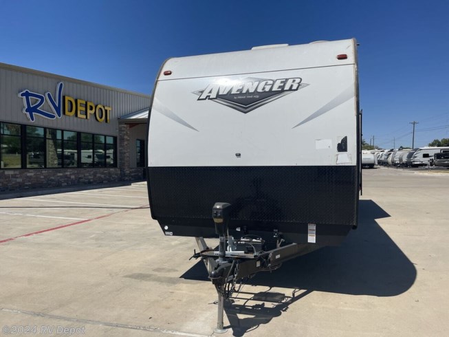 Used 2019 Forest River AVENGER 32DEN available in Cleburne , Texas