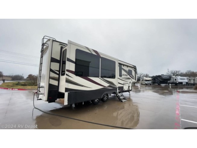 2018 Keystone Alpine 3011RE - Used Fifth Wheel For Sale by RV Depot in Cleburne , Texas