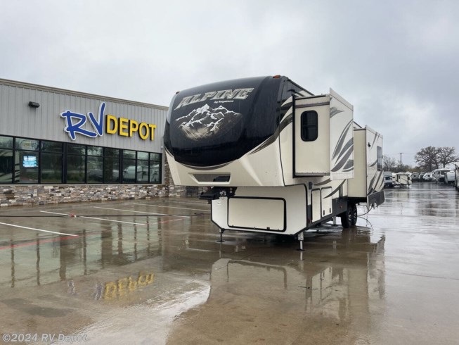 Used 2018 Keystone Alpine 3011RE available in Cleburne , Texas