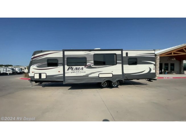 2015 Puma Unleashed 30THS by Palomino from RV Depot in Cleburne , Texas