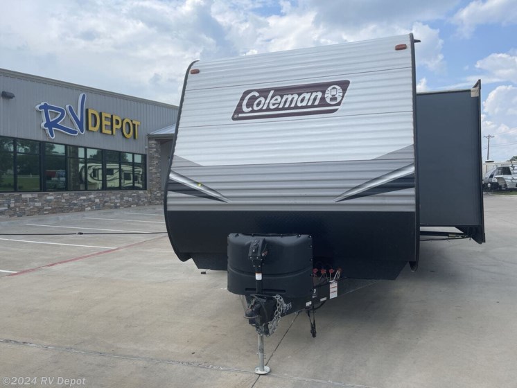 Used 2021 Dutchmen Coleman 334BH available in Cleburne, Texas