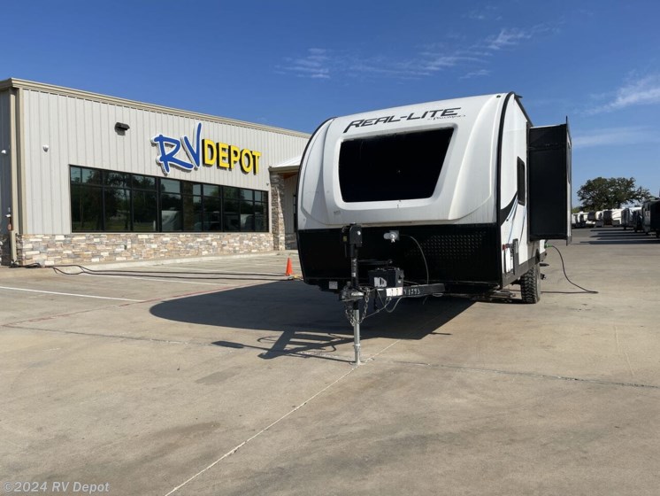 Used 2018 Palomino Real-Lite 181 available in Cleburne, Texas