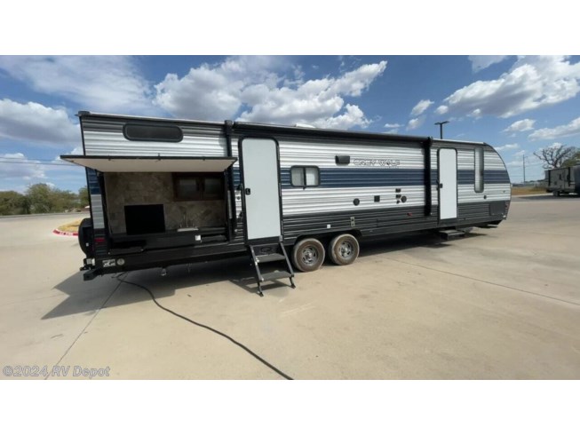 2020 Forest River Cherokee GRAY WOLF - Used Travel Trailer For Sale by RV Depot in Cleburne , Texas