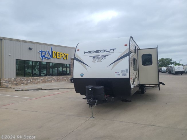 Used 2019 Keystone Hideout 32BHTS available in Cleburne , Texas