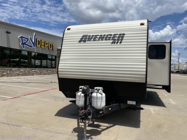 Used 2018 Forest River AVENGER 27DBS available in Cleburne , Texas