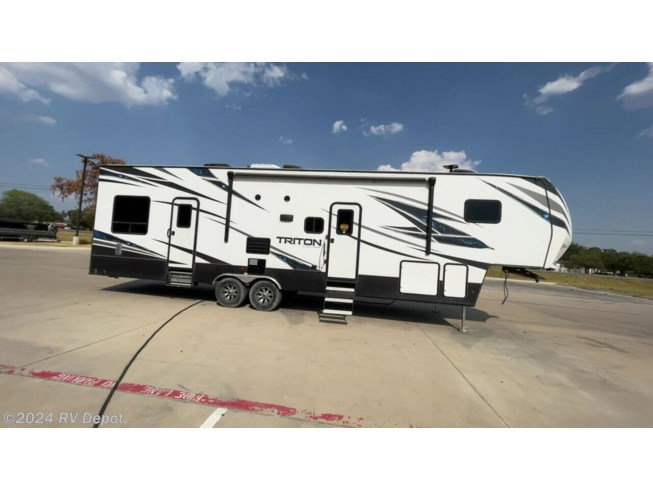 2019 VOLTAGE 3561 by Keystone from RV Depot in Cleburne , Texas