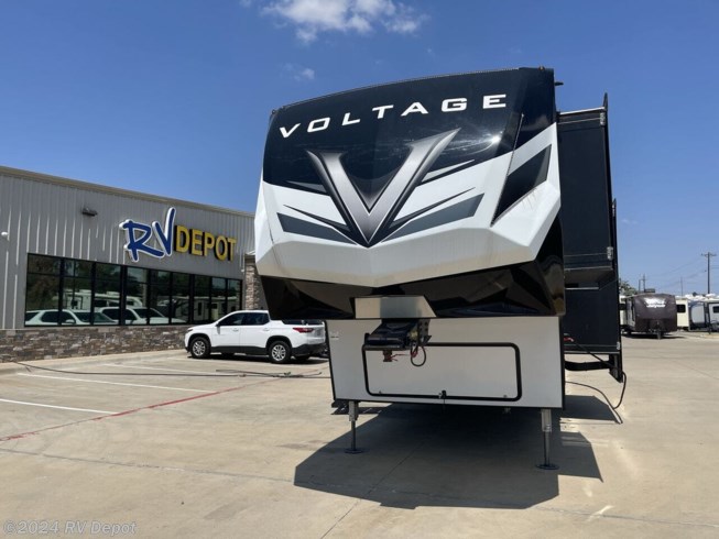 Used 2021 Keystone VOLTAGE 4191 available in Cleburne , Texas