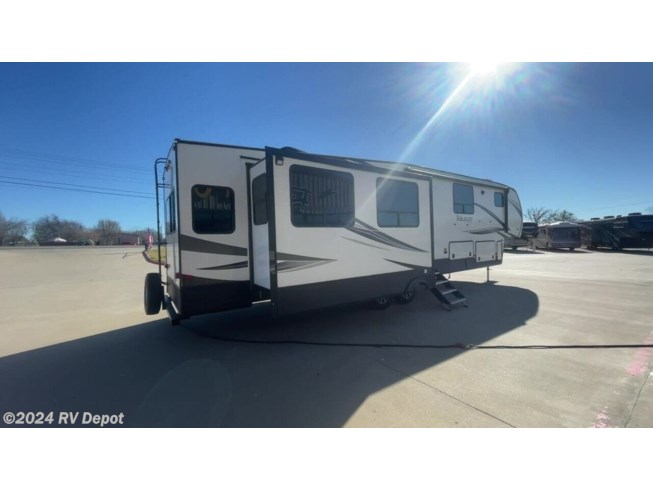 2020 Forest River Wildcat 384MB - Used Fifth Wheel For Sale by RV Depot in Cleburne , Texas