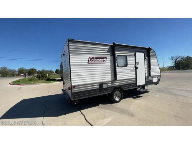 2022 Keystone COLEMAN 17BH - Used Travel Trailer For Sale by RV Depot in Cleburne , Texas