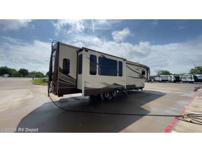 2017 Heartland Bighorn 3760EL - Used Fifth Wheel For Sale by RV Depot in Cleburne , Texas