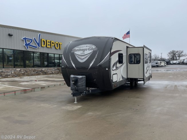 Used 2015 Forest River HERITAGE GLEN 272BH available in Cleburne , Texas