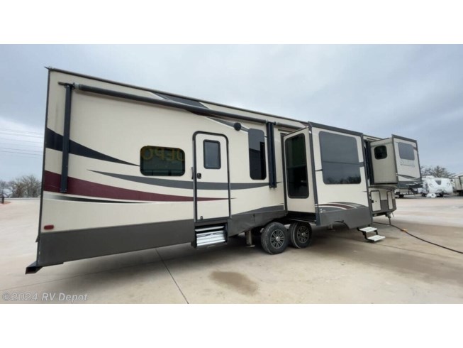 2017 Forest River SANIBEL 3901FL - Used Fifth Wheel For Sale by RV Depot in Cleburne , Texas