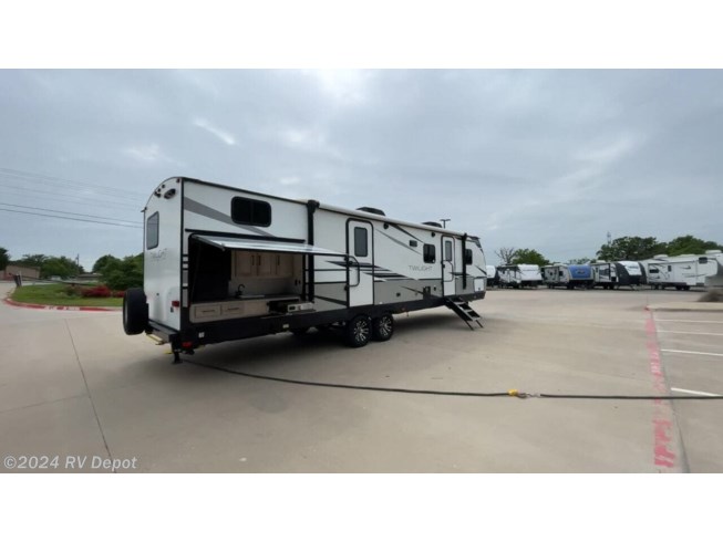 2022 Cruiser RV Twilight TWS 300 - Used Travel Trailer For Sale by RV Depot in Cleburne , Texas