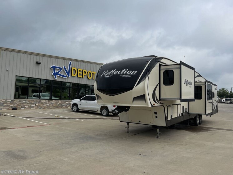 Used 2019 Grand Design Reflection 367BHS available in Cleburne, Texas