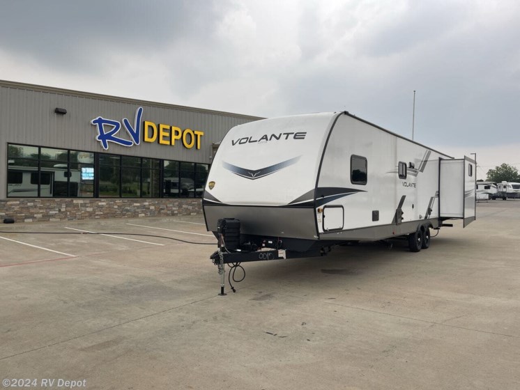 Used 2024 CrossRoads Volante 33DB available in Cleburne, Texas