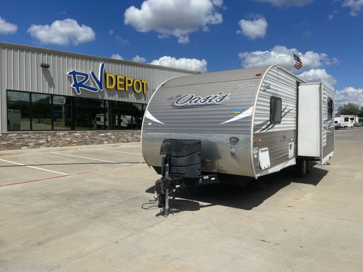 Used 2017 Shasta Oasis 25RS available in Cleburne, Texas