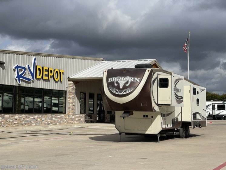 Used 2015 Heartland Bighorn 3270RS available in Cleburne, Texas