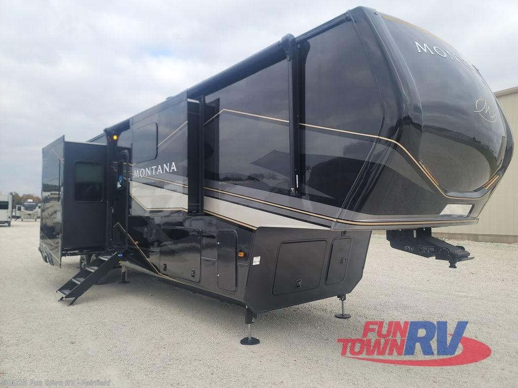 2024 Keystone Montana Legacy 3901RK RV for Sale in Fairfield, TX 75840