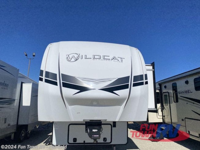 2023 Forest River Wildcat 353BHLW - Used Fifth Wheel For Sale by Fun Town RV - Fairfield in Fairfield, Texas