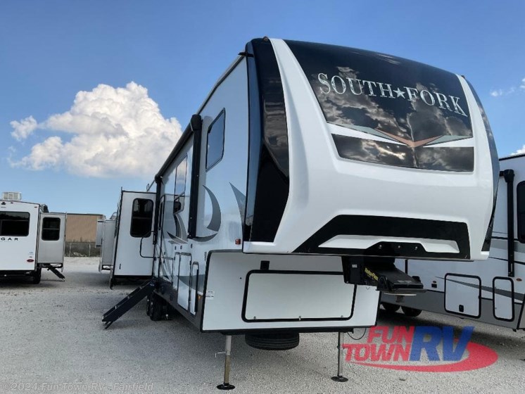 Used 2022 Cruiser RV South Fork 3780MB available in Fairfield, Texas
