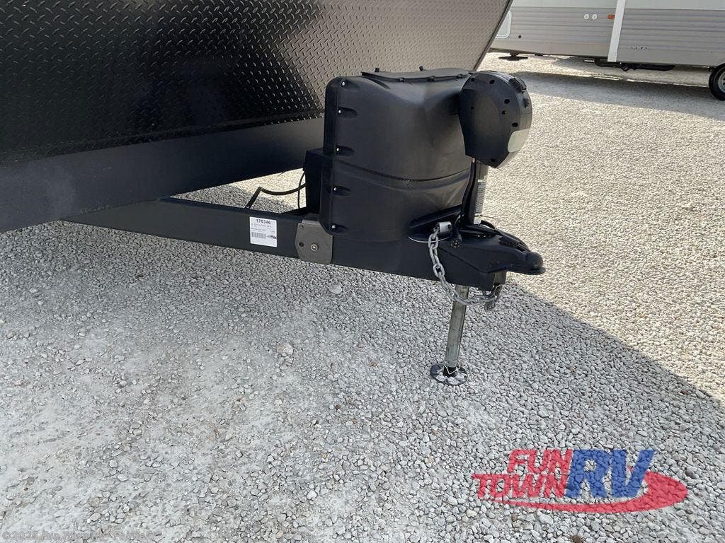 Used 2023 Forest River XLR Hyper Lite 2815 available in Fairfield, Texas