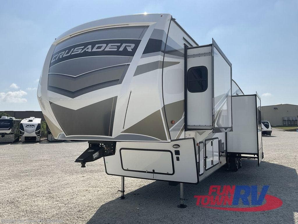 Used 2023 Prime Time Crusader 382MBH available in Fairfield, Texas
