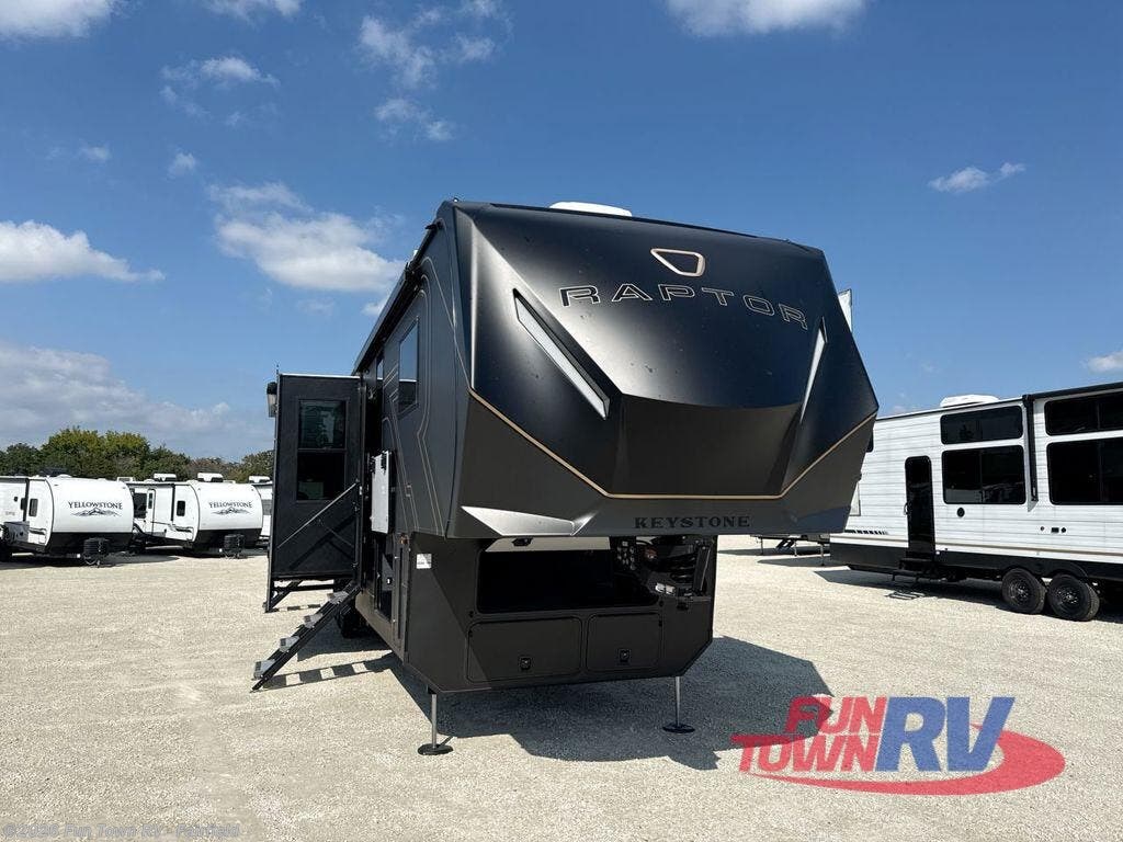 2026 Raptor 415 by Keystone from Fun Town RV - Fairfield in Fairfield, Texas
